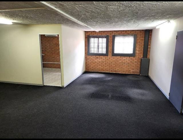 INDUSTRIAL PROPERTY TO RENT IN HENNOPSPARK